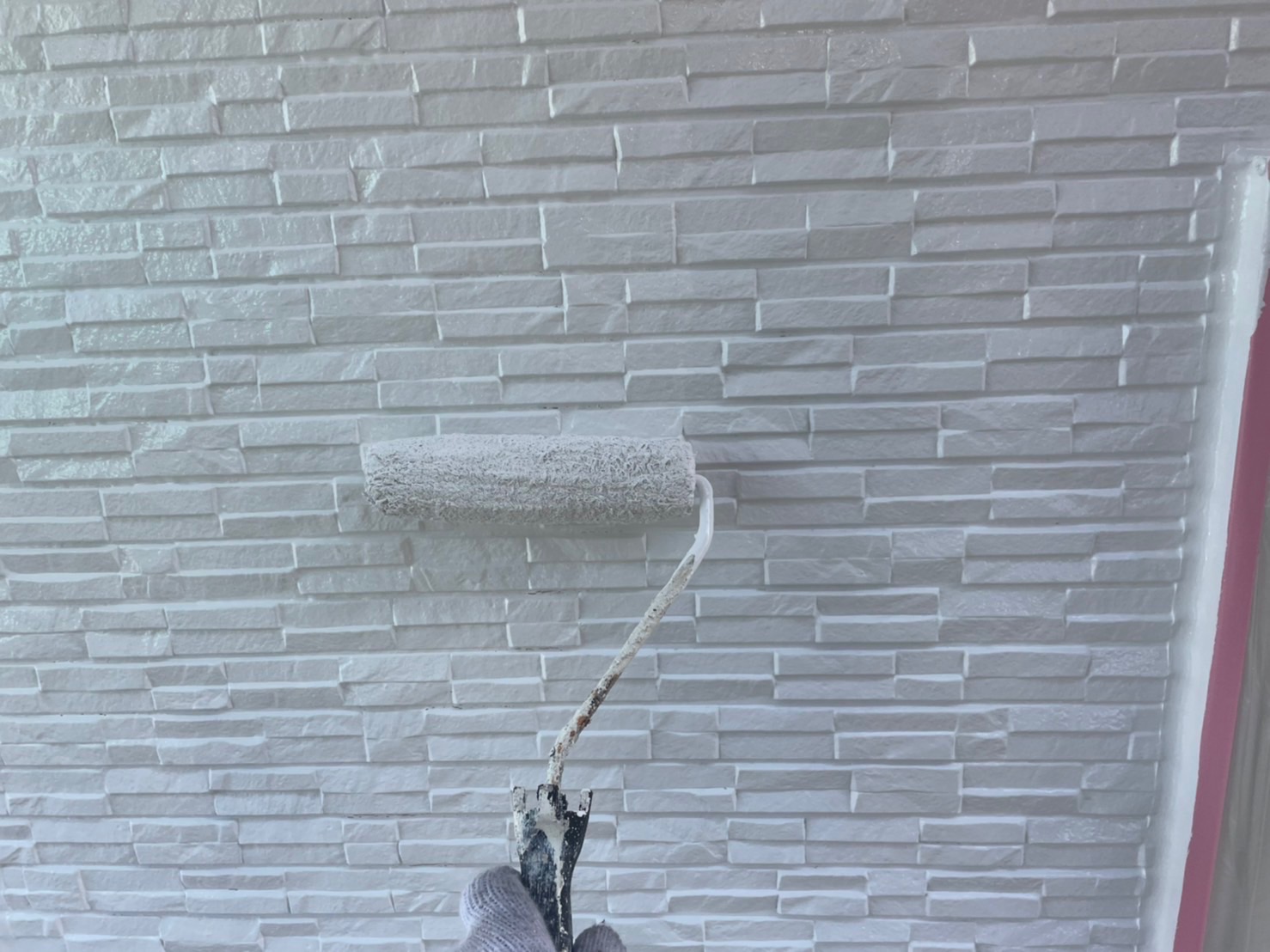 千葉市　外壁塗装　上塗り　プラチナ無機コート