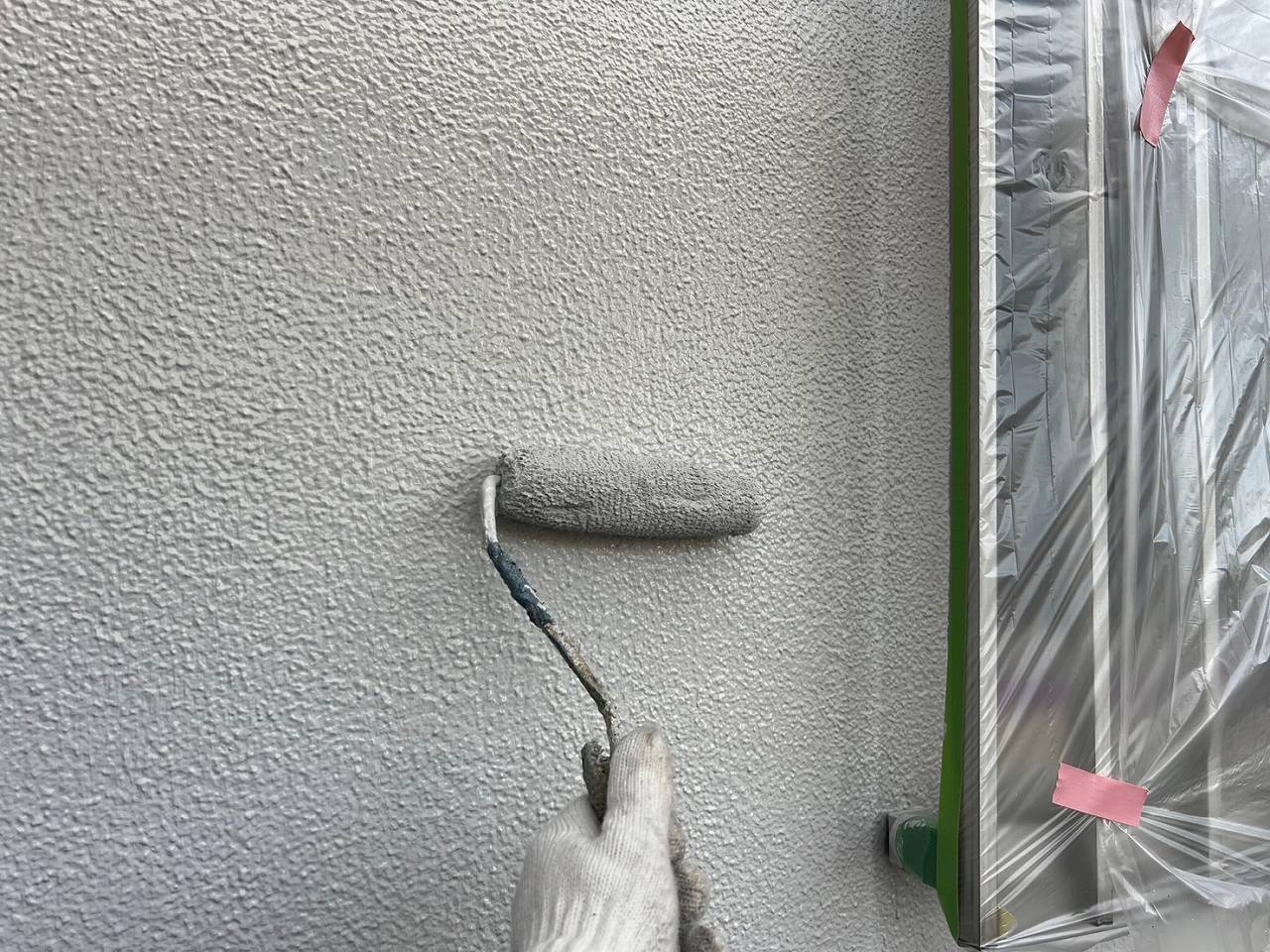 習志野市　外壁塗装　上塗り　アレスダイナミックトップ