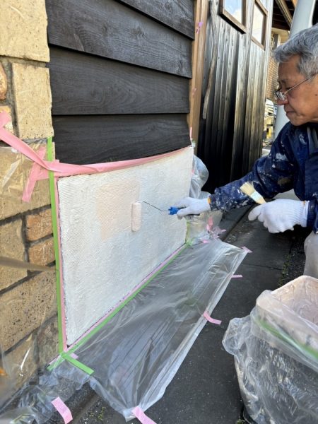 千葉市　塀塗装　中塗り　ジョリパッドフレッシュインフィニティ