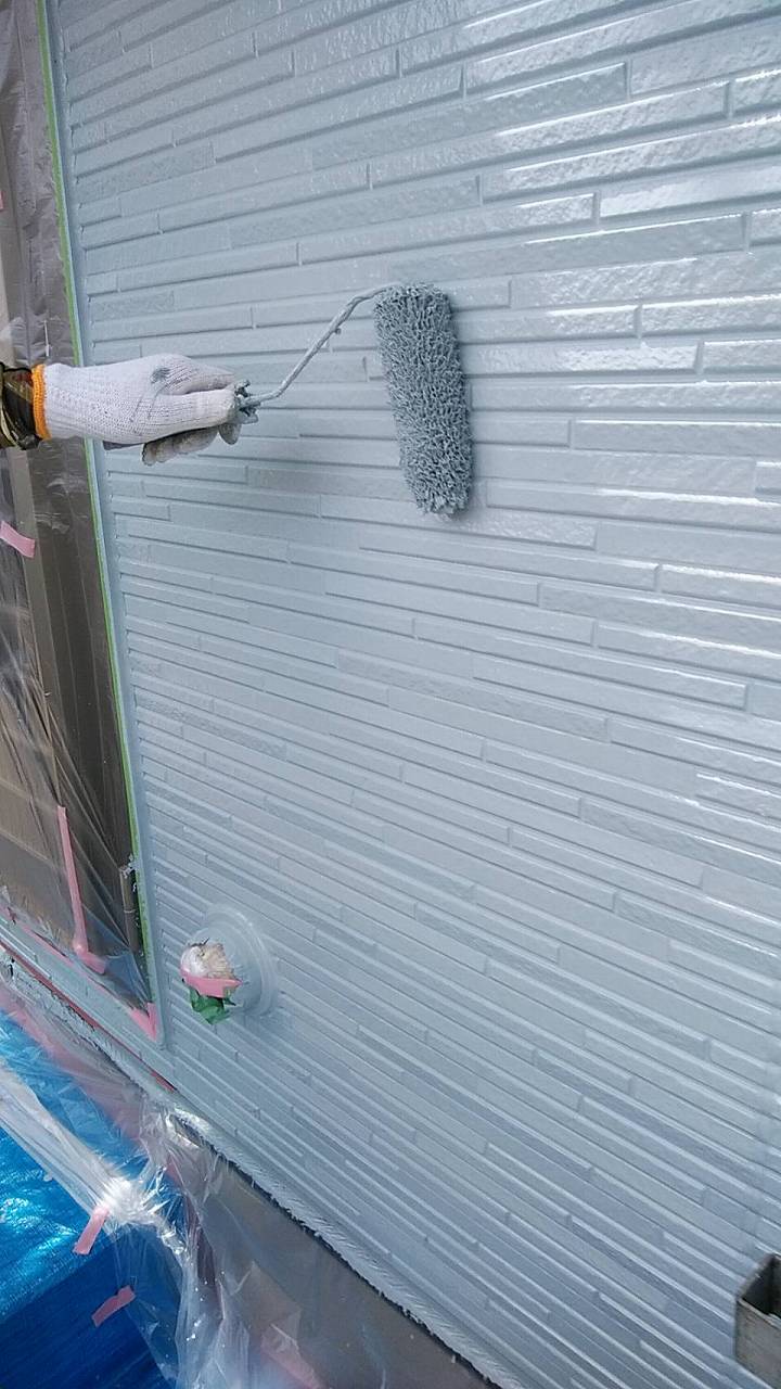 習志野市　外壁塗装　上塗り　ファインパーフェクトトップ