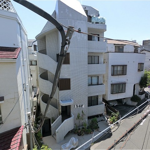 東京都内　アパート外壁塗装・屋上防水工事サムネイル